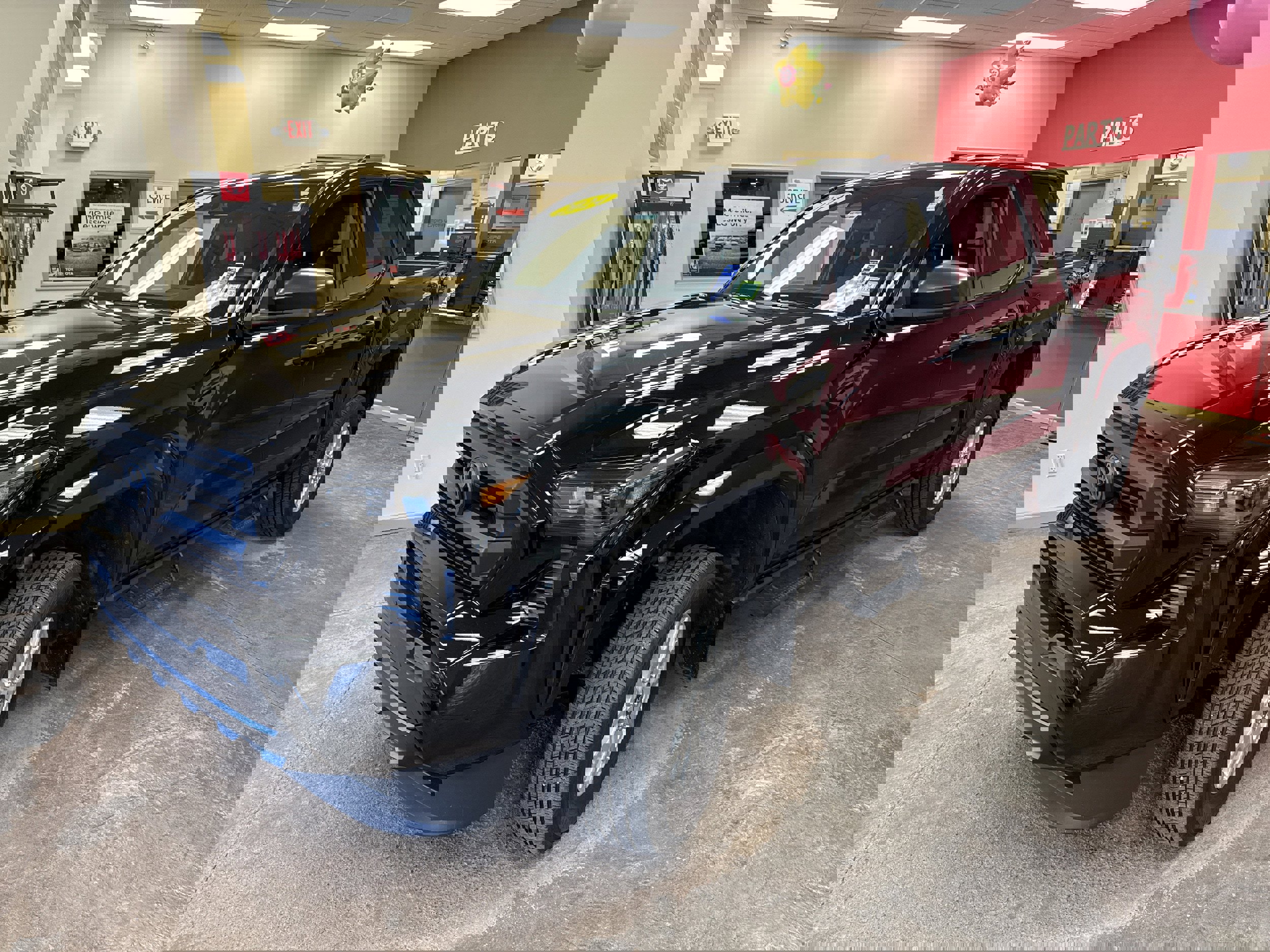 Used 2024 Toyota Tacoma SR w/ SR Upgrade Package image 3