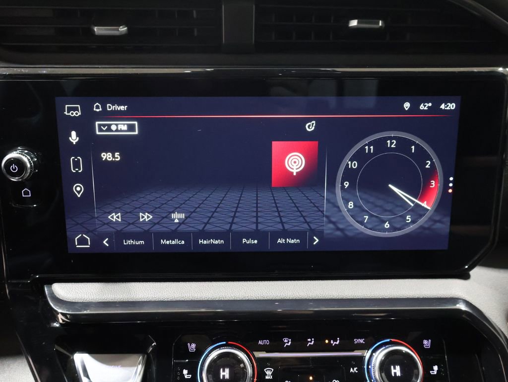 Used 2024 GMC Sierra 1500 AT4 w/ Technology Package image 32