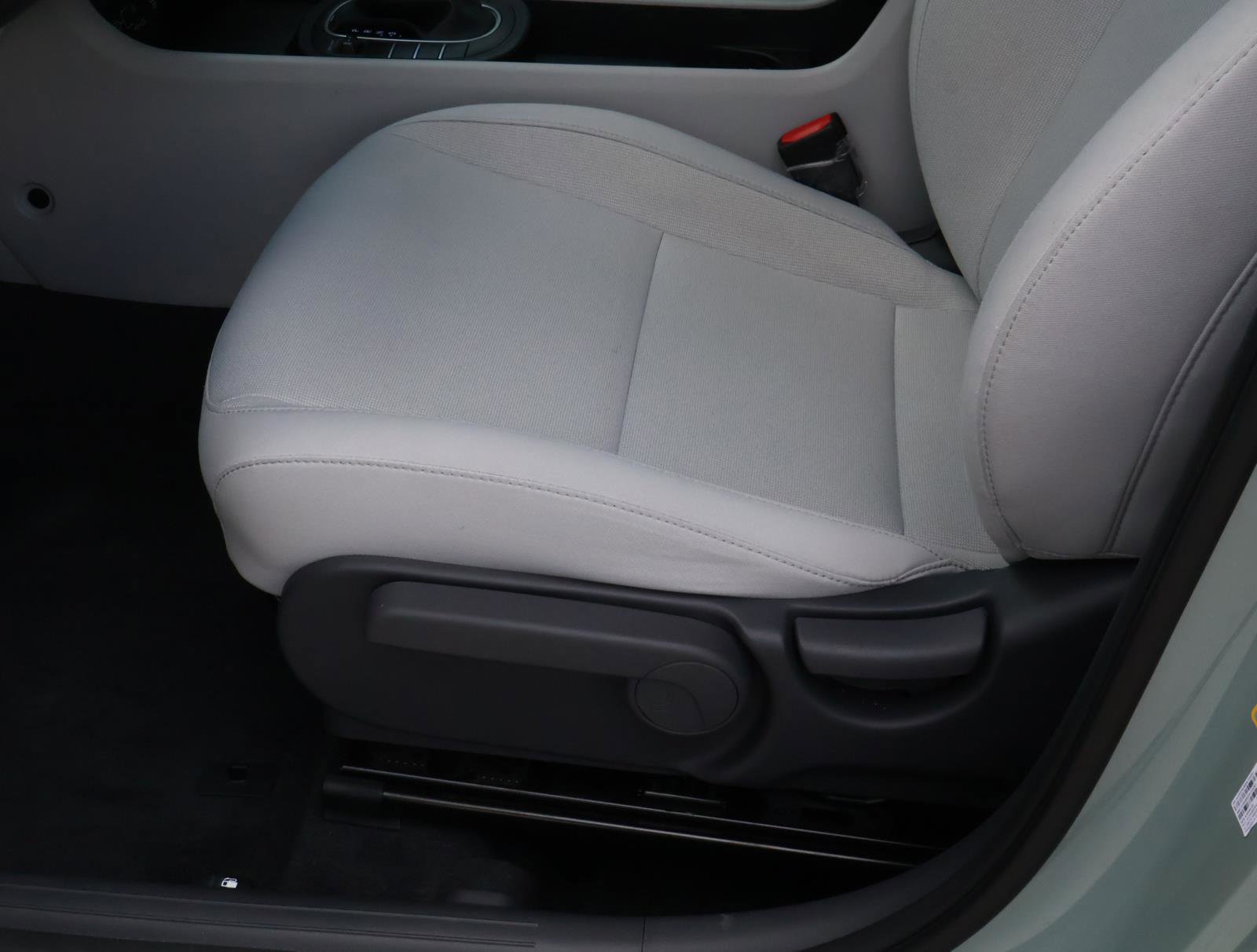 Certified 2026 Hyundai Kona SE FWD image 12