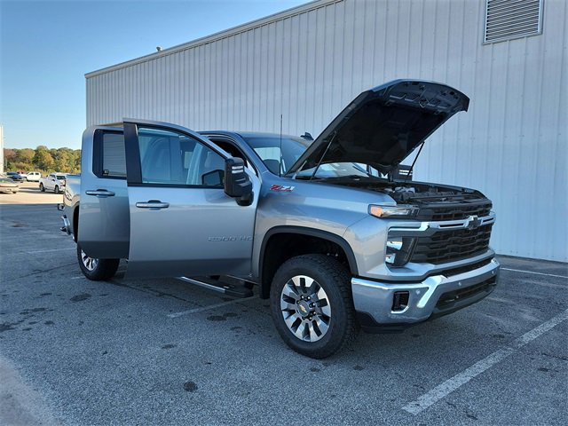 New 2025 Chevrolet Silverado 2500 LT w/ Safety Package image 8