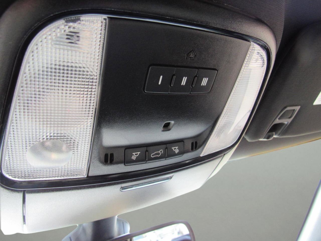 Used 2021 Dodge Durango R/T w/ Tow 'N Go Package image 31