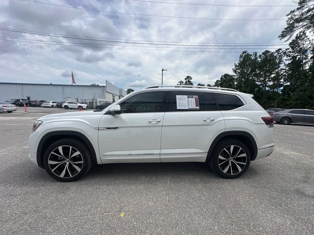Used 2024 Volkswagen Atlas SEL Premium R-Line AWD/4WD image 5