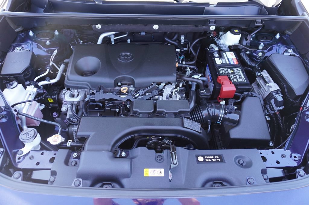 Used 2021 Toyota RAV4 XLE FWD image 23
