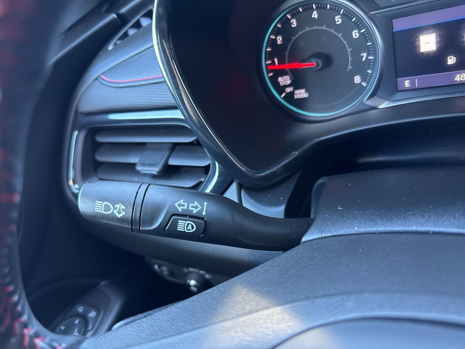 Used 2022 Chevrolet Equinox RS w/ RS Leather Package image 37