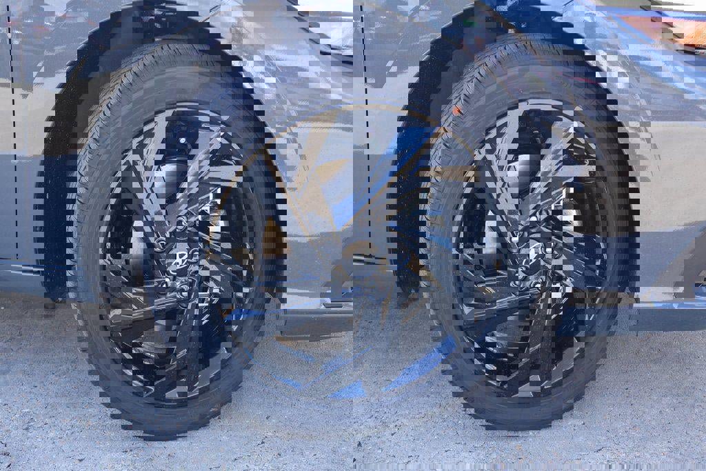 New 2026 Hyundai Elantra Sport image 27