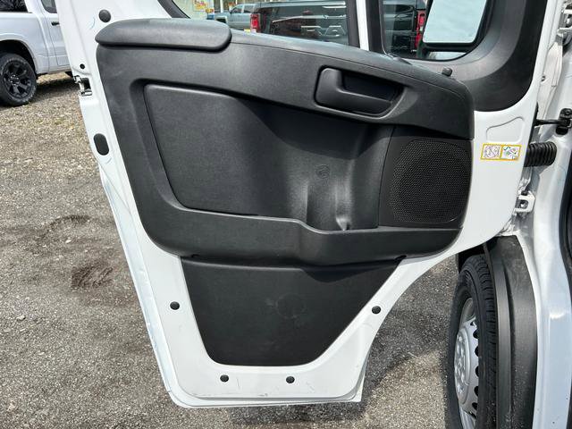 New 2024 RAM ProMaster 2500 w/ Convenience Group image 7