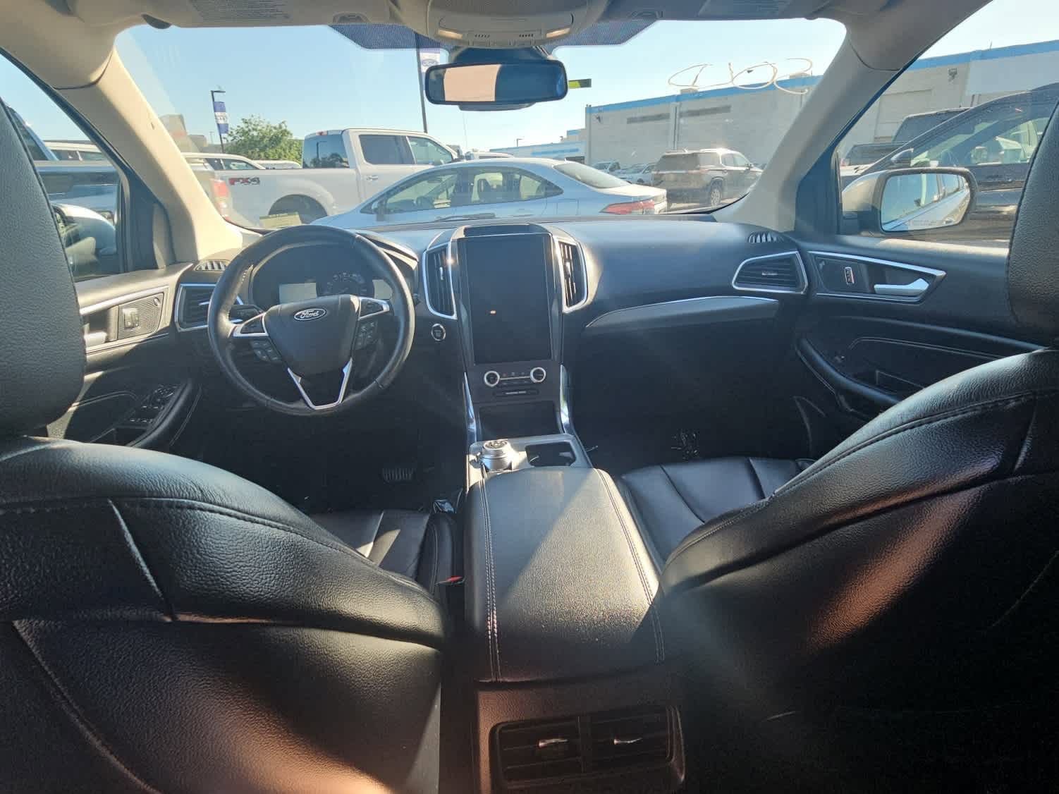 Used 2022 Ford Edge Titanium AWD/4WD image 10