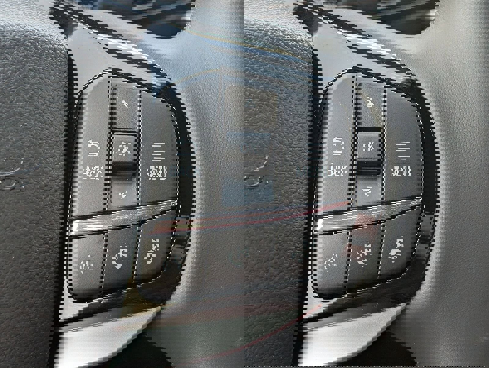 New 2026 Ford Explorer Platinum image 26