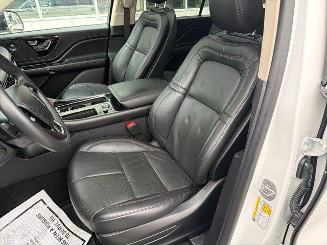 Certified 2023 Lincoln Aviator Reserve w/ Elements Package Plus image 15