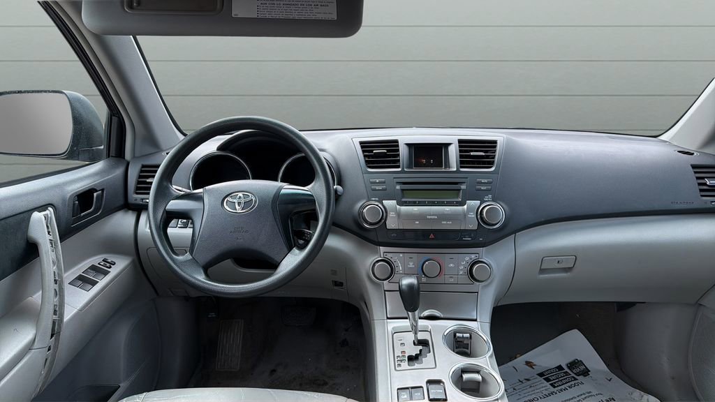 Used 2010 Toyota Highlander 4WD image 9