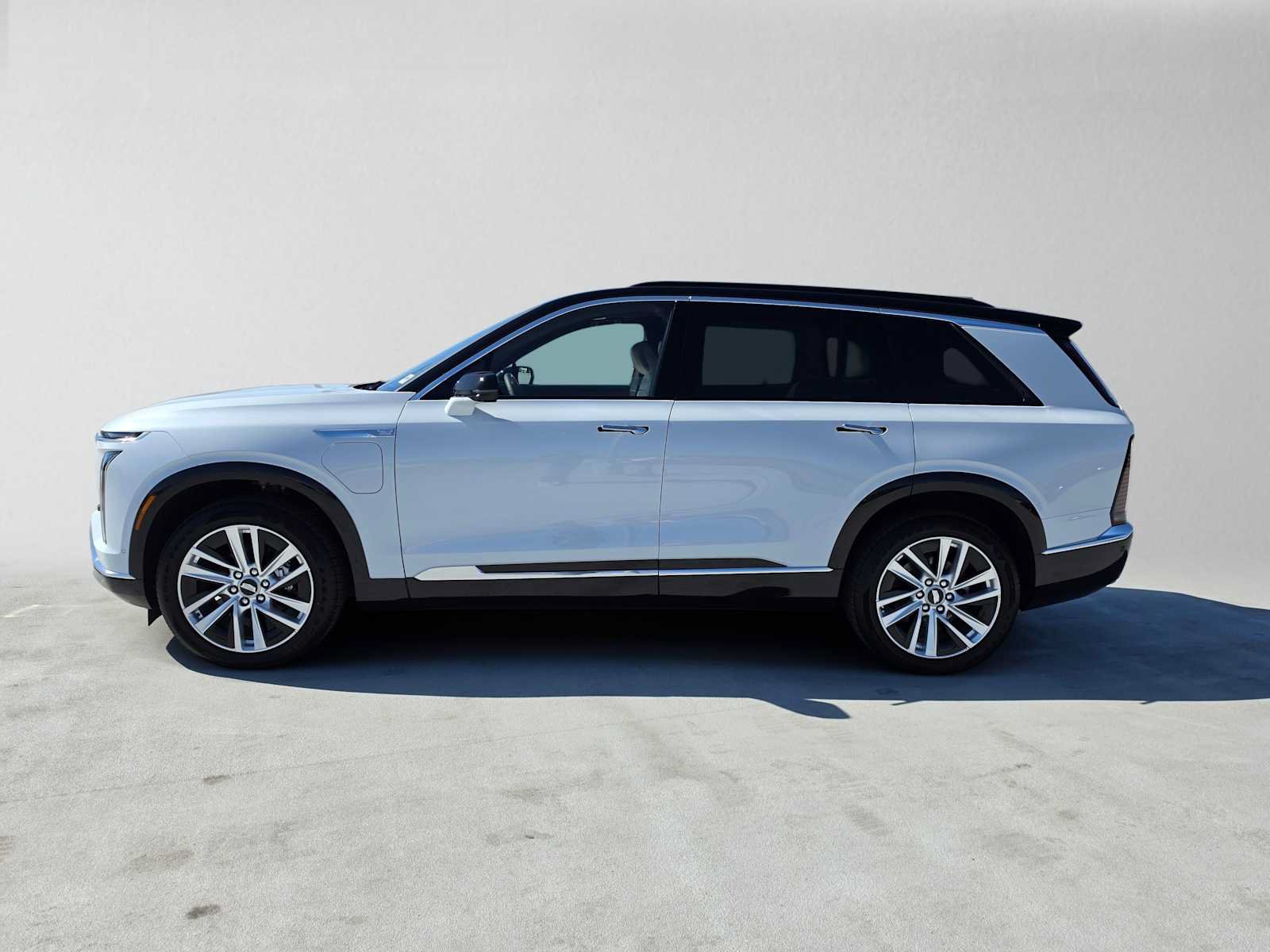 New 2027 Cadillac Vistiq Luxury AWD/4WD image 6