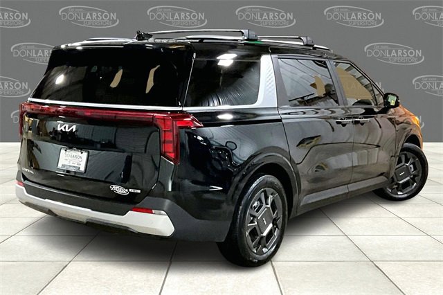 Used 2025 Kia Carnival EX image 7