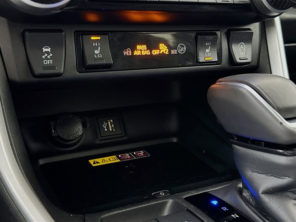 Used 2023 Toyota RAV4 XLE Premium AWD/4WD image 20