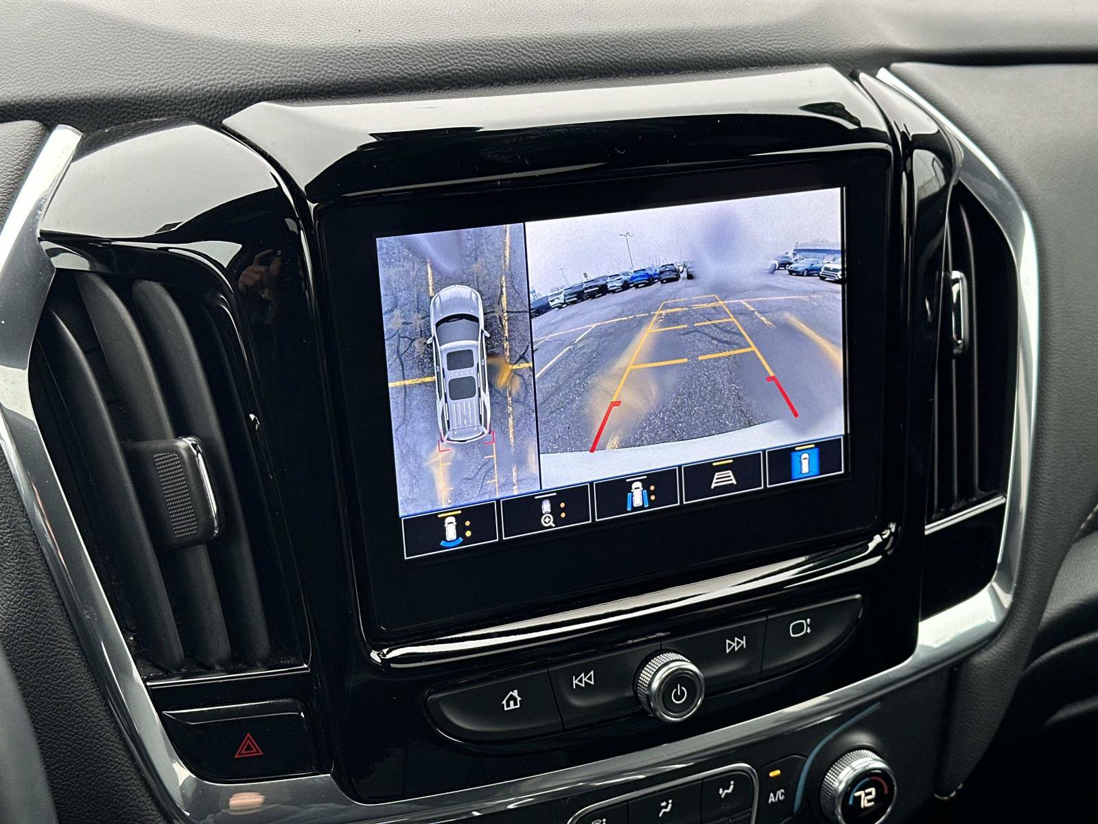 Certified 2023 Chevrolet Traverse LT w/ LT Premium Package image 31