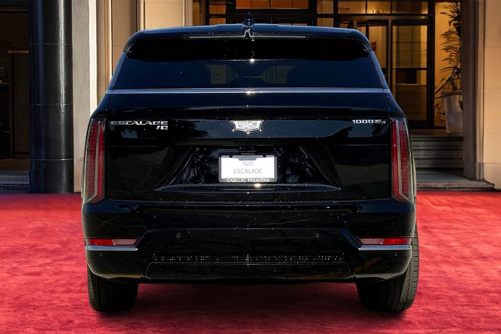 Used 2025 Cadillac Escalade IQ Luxury 2 image 5