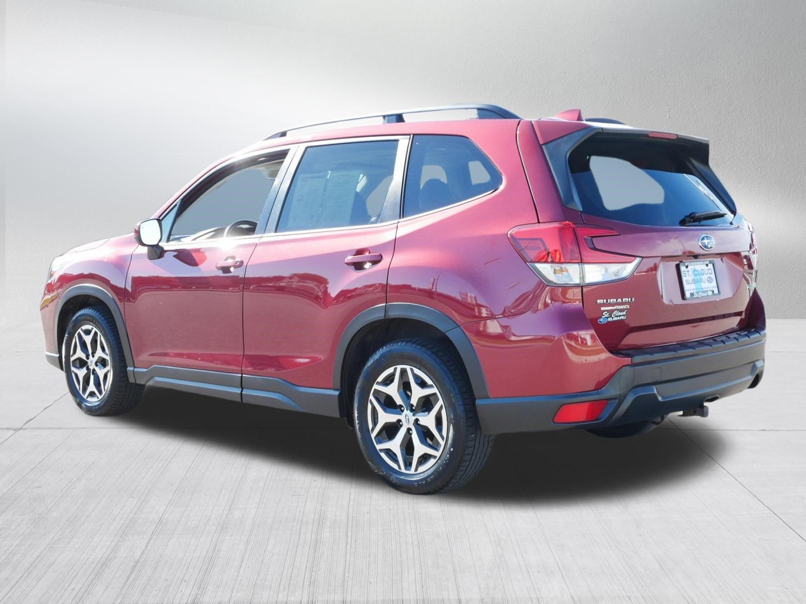 Used 2019 Subaru Forester Premium AWD/4WD image 5