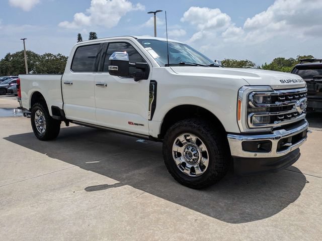 Used 2023 Ford F250 Lariat w/ Lariat Ultimate Package AWD/4WD image 2