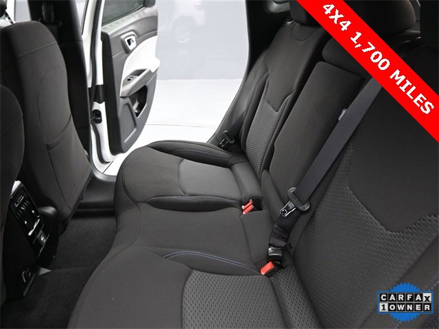 Used 2025 Jeep Compass Sport image 21