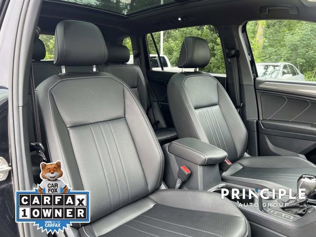 Certified 2022 Volkswagen Tiguan SE R-Line AWD/4WD image 31