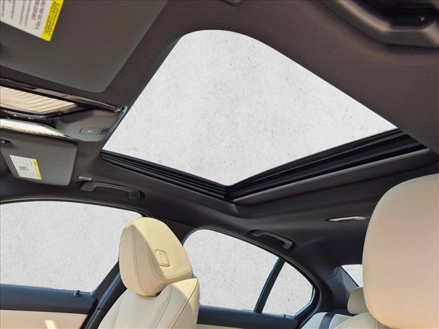 New 2026 BMW 330i xDrive Sedan w/ Premium Package AWD/4WD image 15