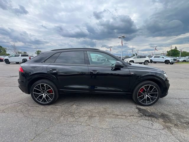 Used 2022 Audi Q8 Premium Plus AWD/4WD image 4
