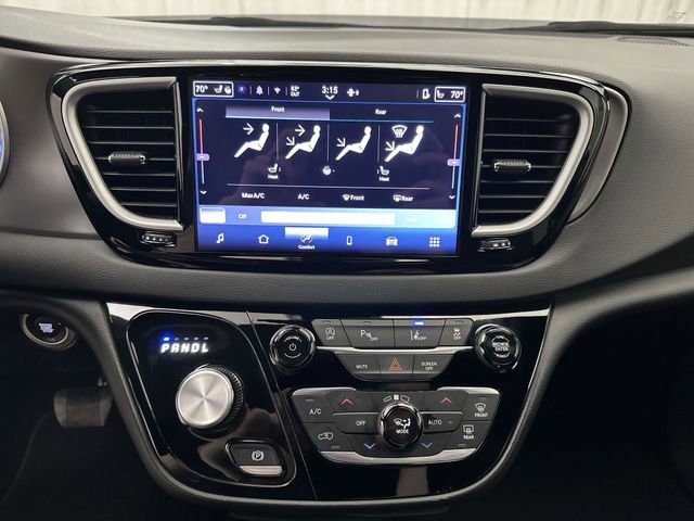 Used 2025 Chrysler Pacifica Select FWD image 20