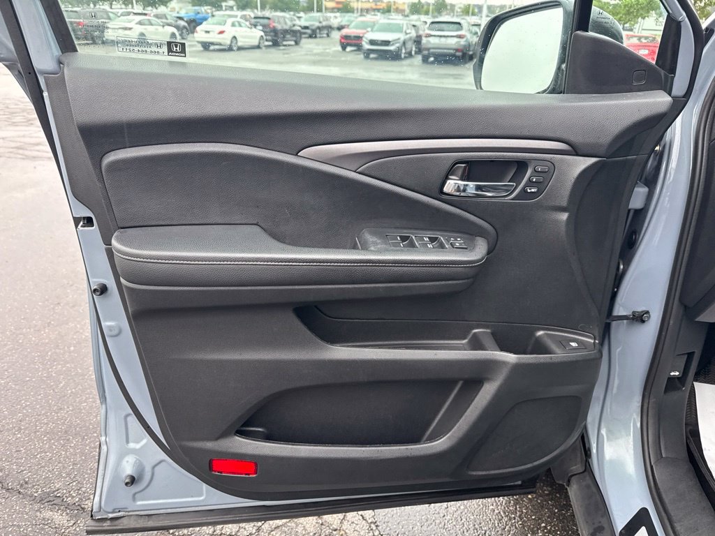 Used 2025 Honda Ridgeline RTL image 30
