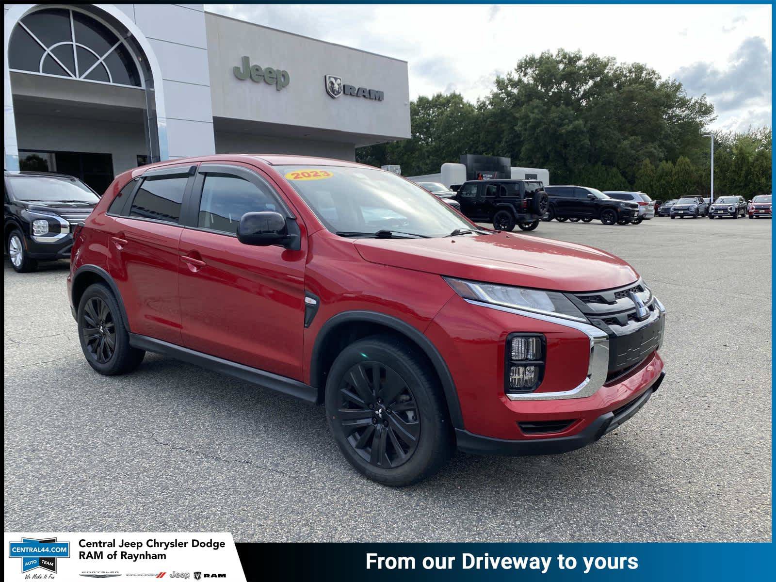 Used 2023 Mitsubishi Outlander Sport LE AWD/4WD image 1