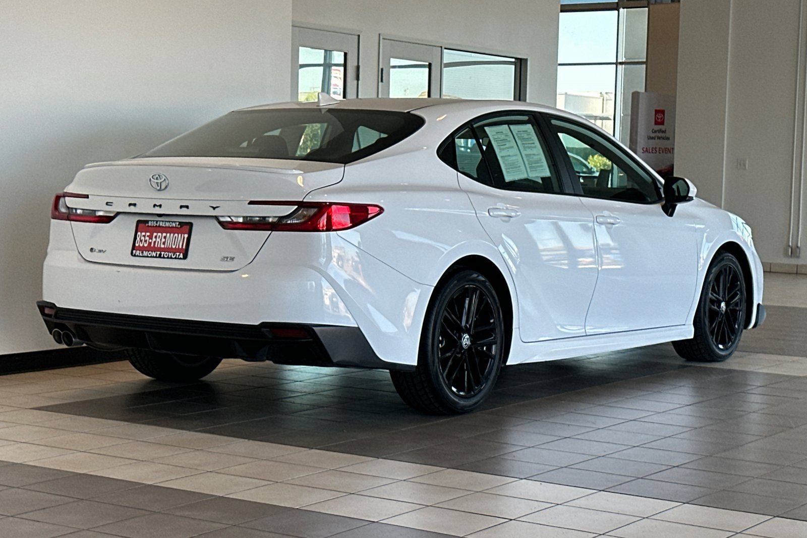 Certified 2025 Toyota Camry SE FWD image 4