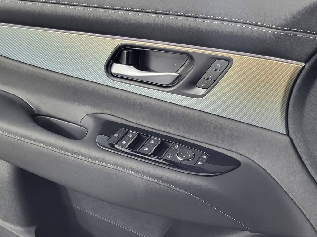 New 2025 Nissan Murano SL AWD/4WD image 9