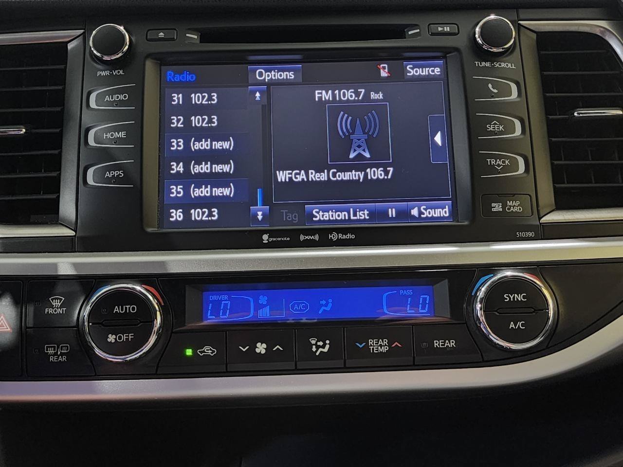 Used 2019 Toyota Highlander XLE AWD/4WD image 20