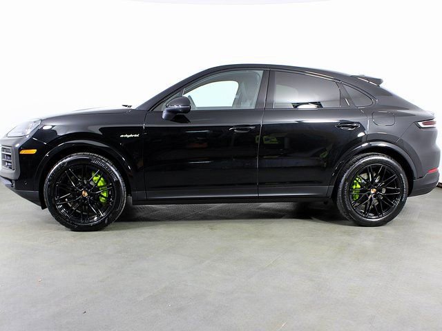 New 2026 Porsche Cayenne E-Hybrid Coupe image 2