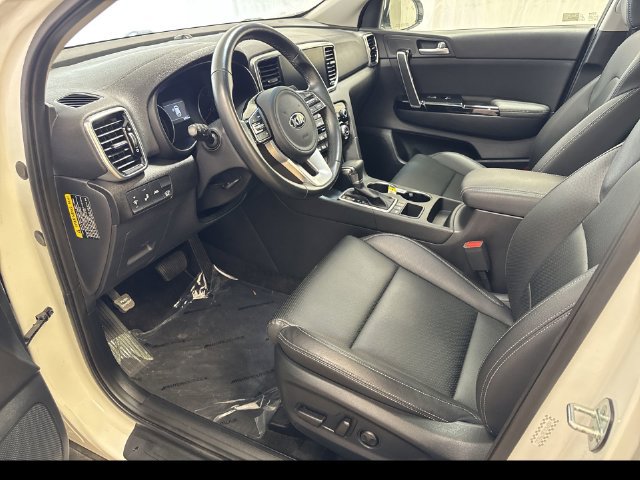 Used 2022 Kia Sportage EX AWD/4WD image 12