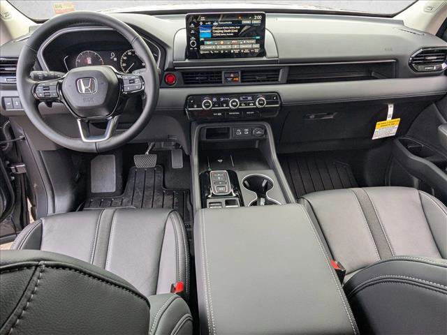 New 2025 Honda Pilot Touring image 15