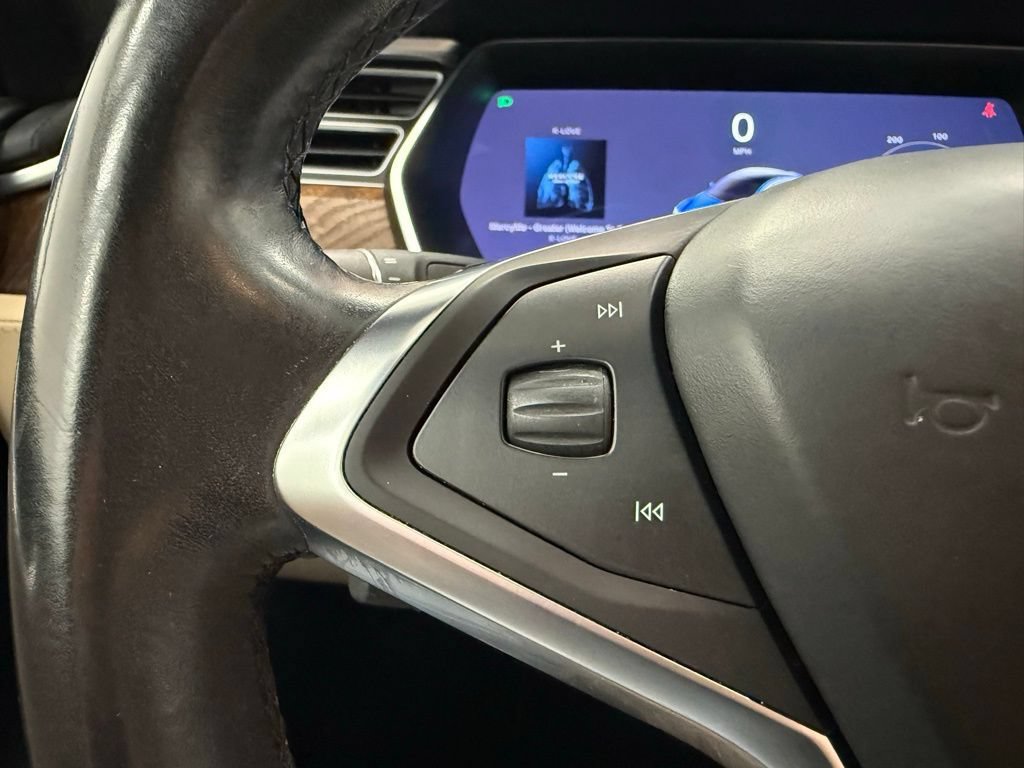 Used 2017 Tesla Model S 75D AWD/4WD image 18