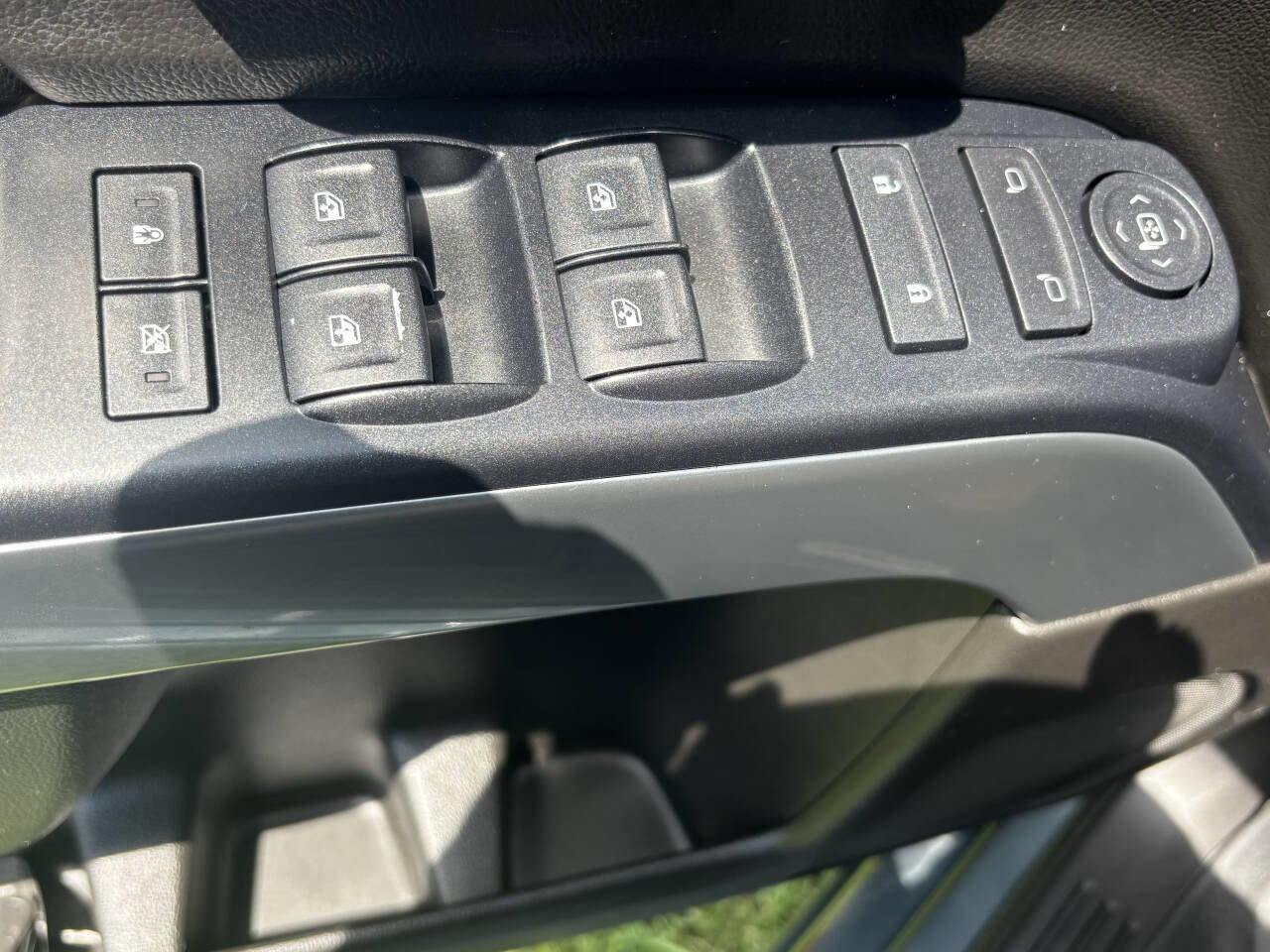 Used 2014 Chevrolet Silverado 1500 LT w/ LT Convenience Package image 17