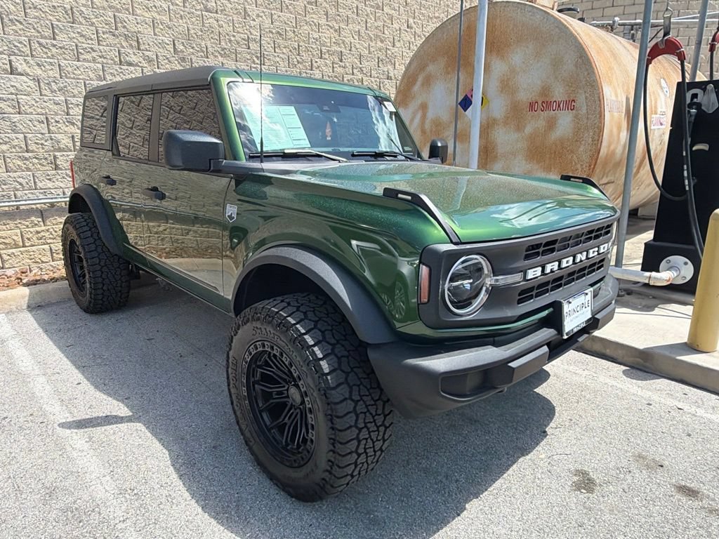 Used 2025 Ford Bronco Big Bend AWD/4WD image 4