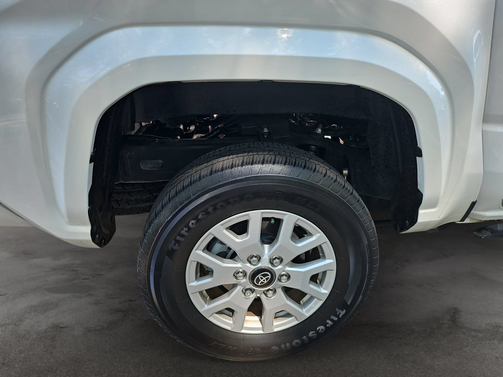 Used 2024 Toyota Tacoma SR5 w/ SR5 Upgrade Package RWD image 37