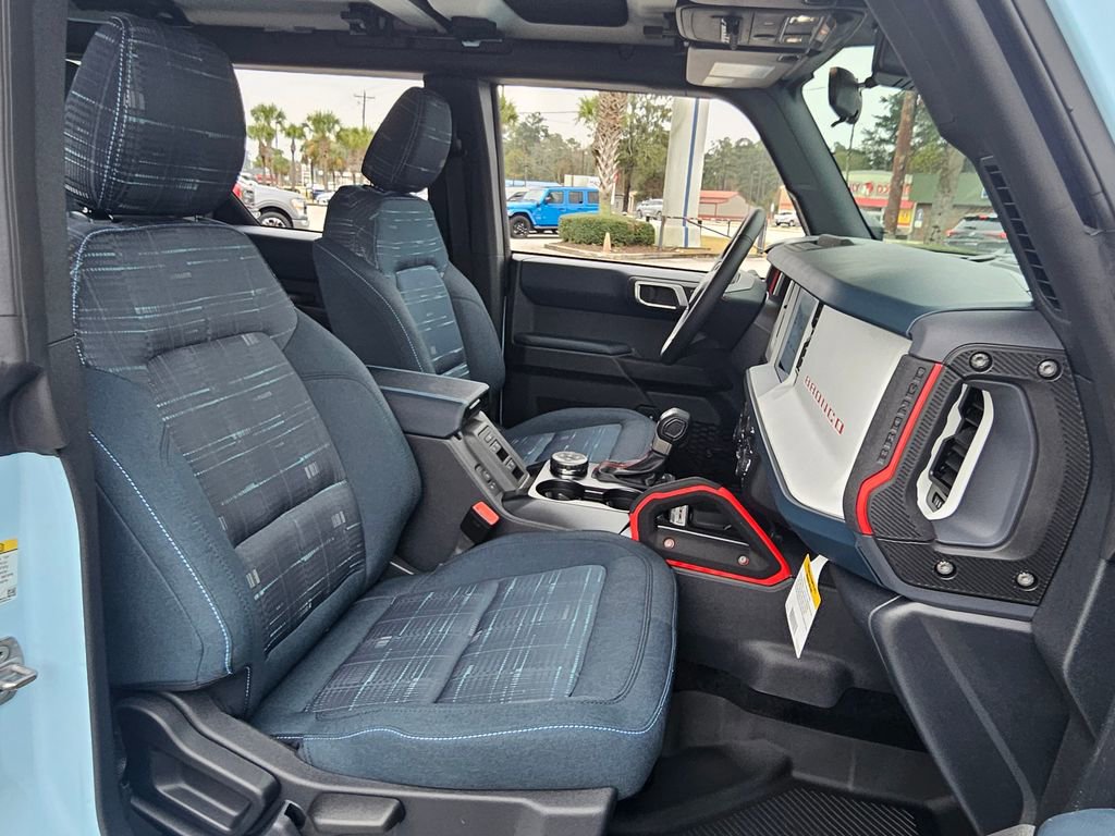 New 2025 Ford Bronco Heritage Edition image 9