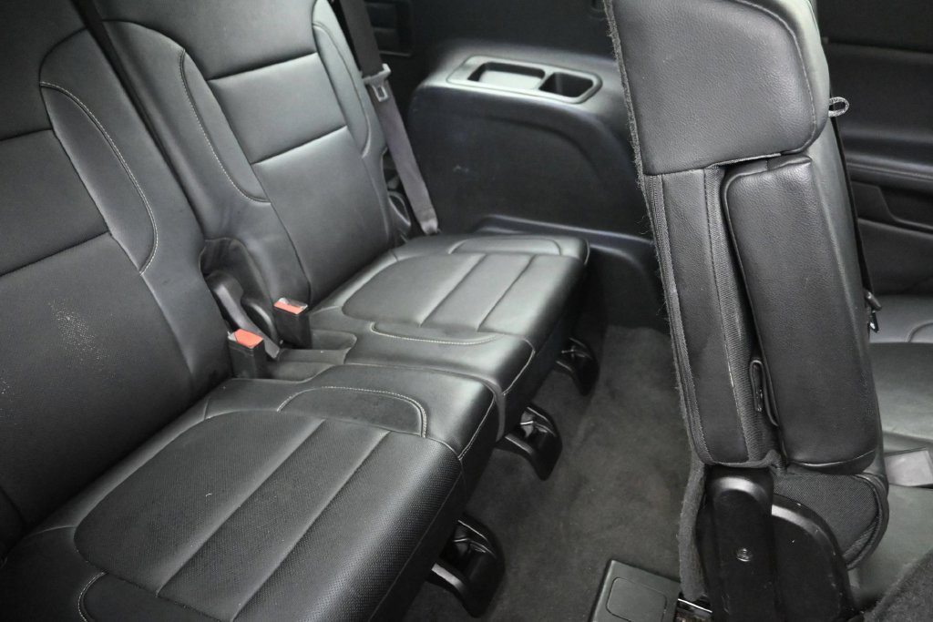 Used 2023 GMC Acadia SLT AWD/4WD image 11