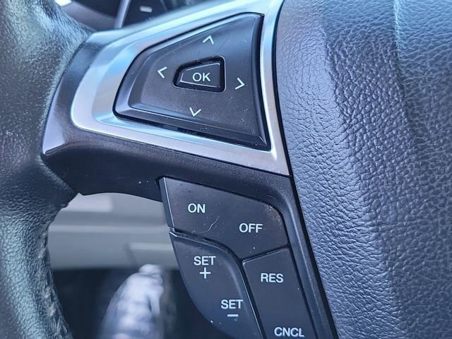 Used 2015 Ford Edge Titanium FWD image 8