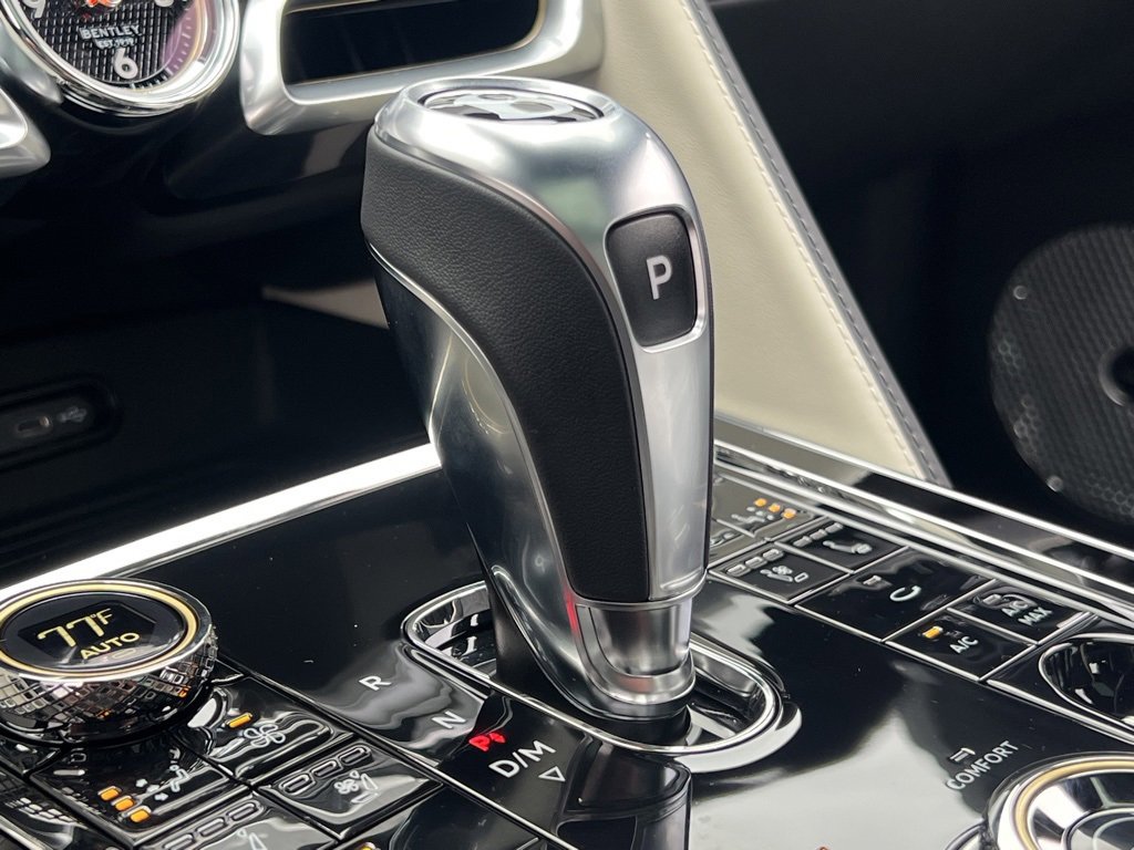 Used 2025 Bentley Flying Spur Speed image 37