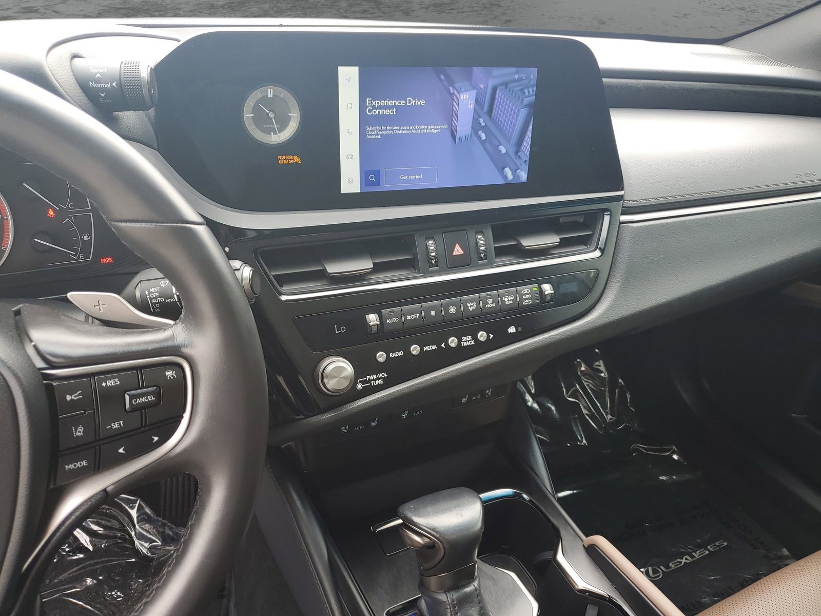 Used 2024 Lexus ES 300h w/ Premium Package FWD image 22