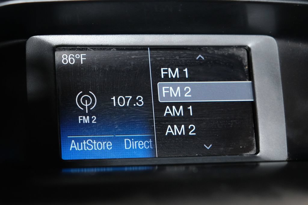 Used 2018 Ford Focus SE w/ SE Appearance Package FWD image 28