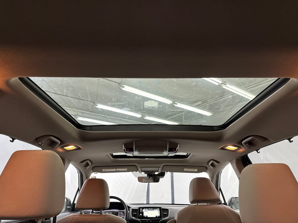 Used 2019 Honda Pilot Elite image 23