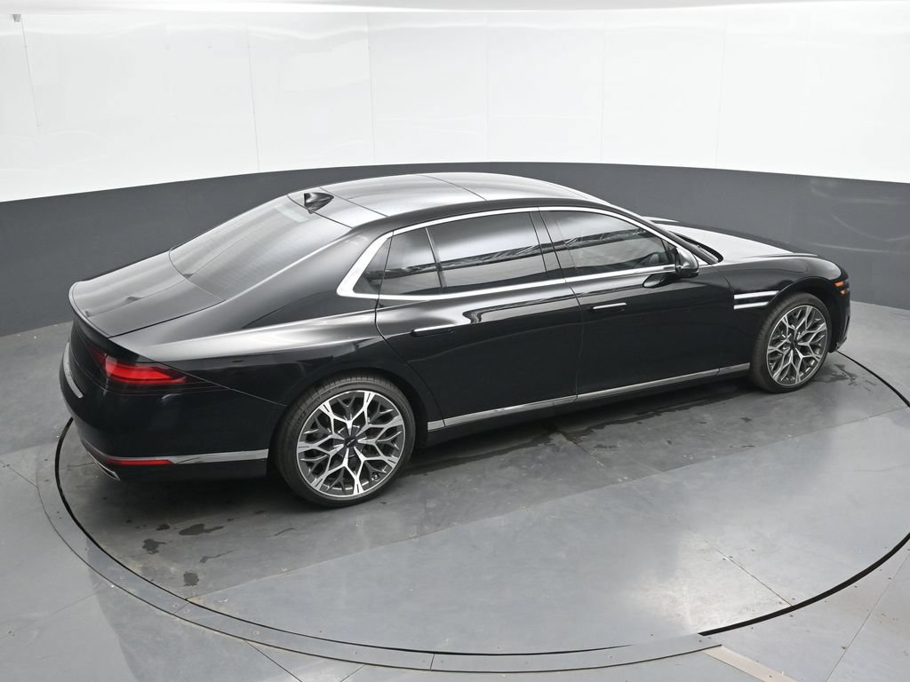 Used 2023 Genesis G90 3.5T AWD/4WD image 32