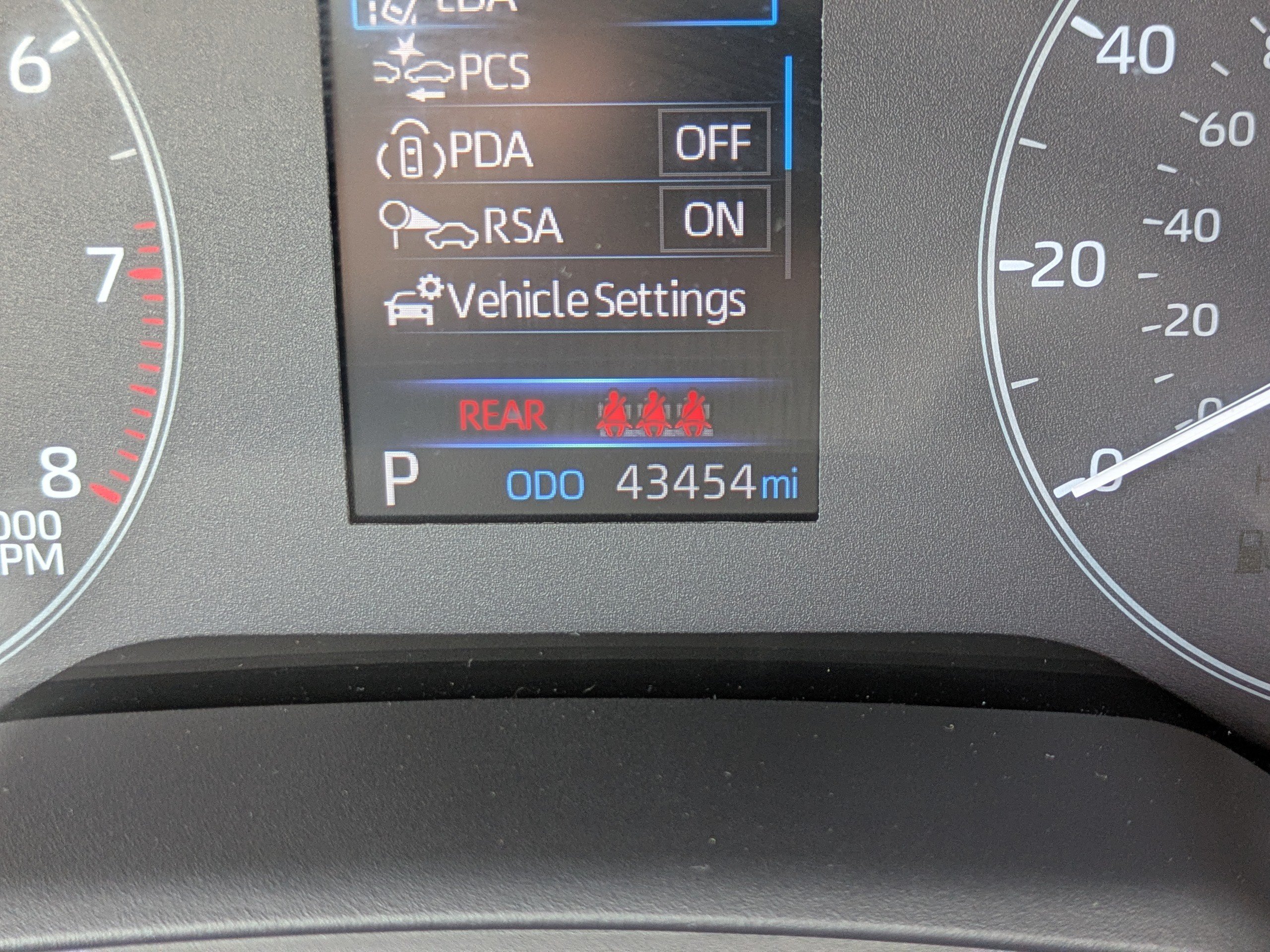 Used 2024 Toyota Corolla LE FWD image 32