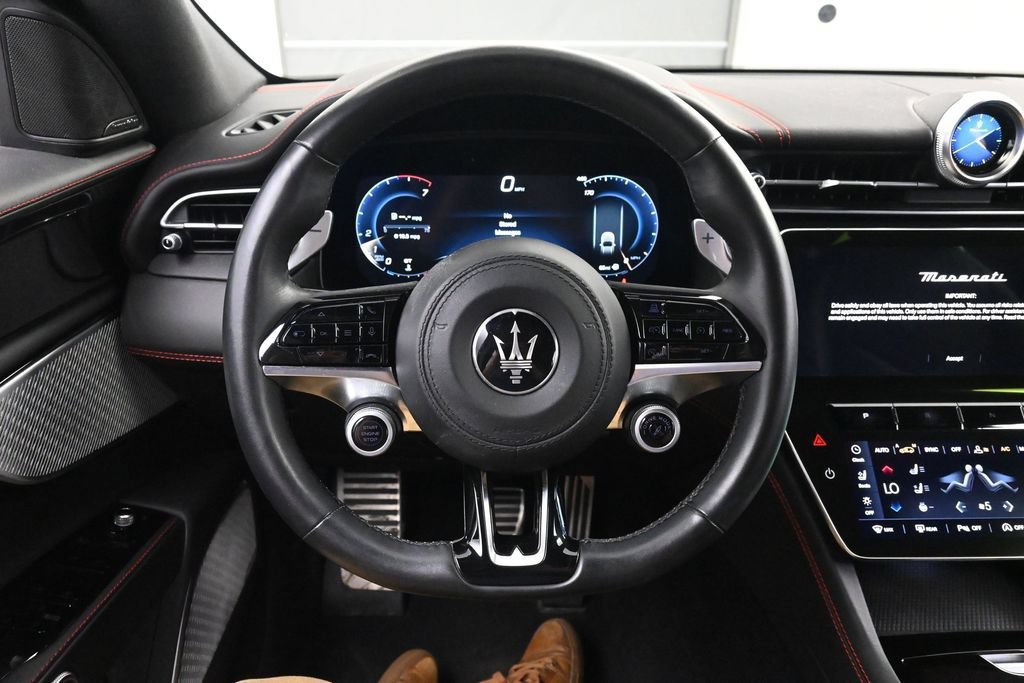 Used 2023 Maserati Grecale Modena AWD/4WD image 28