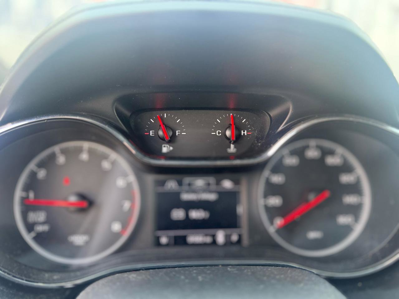 Used 2019 Chevrolet Cruze LT w/ Convenience Package image 39