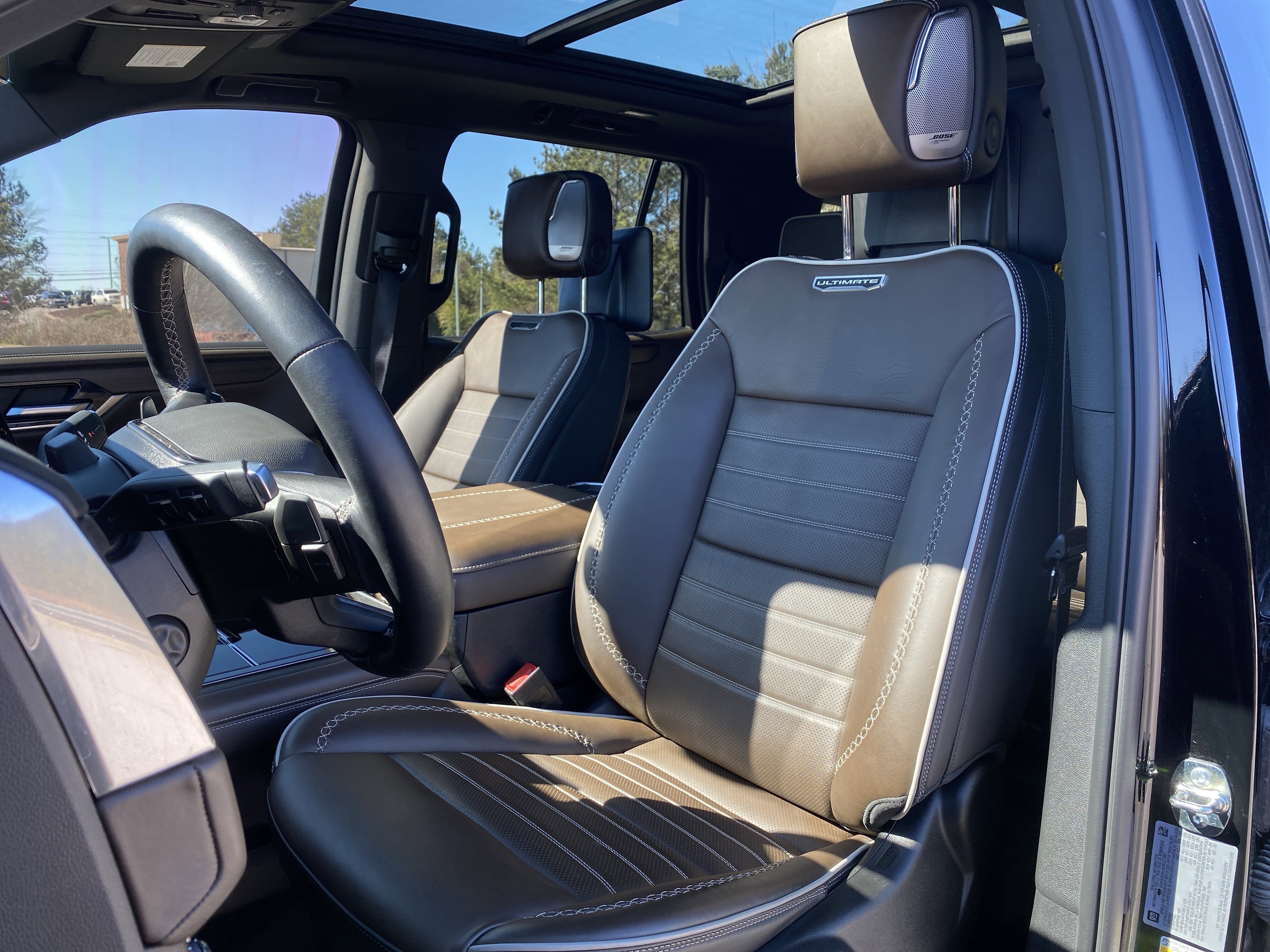 Used 2025 GMC Yukon Denali Ultimate image 8